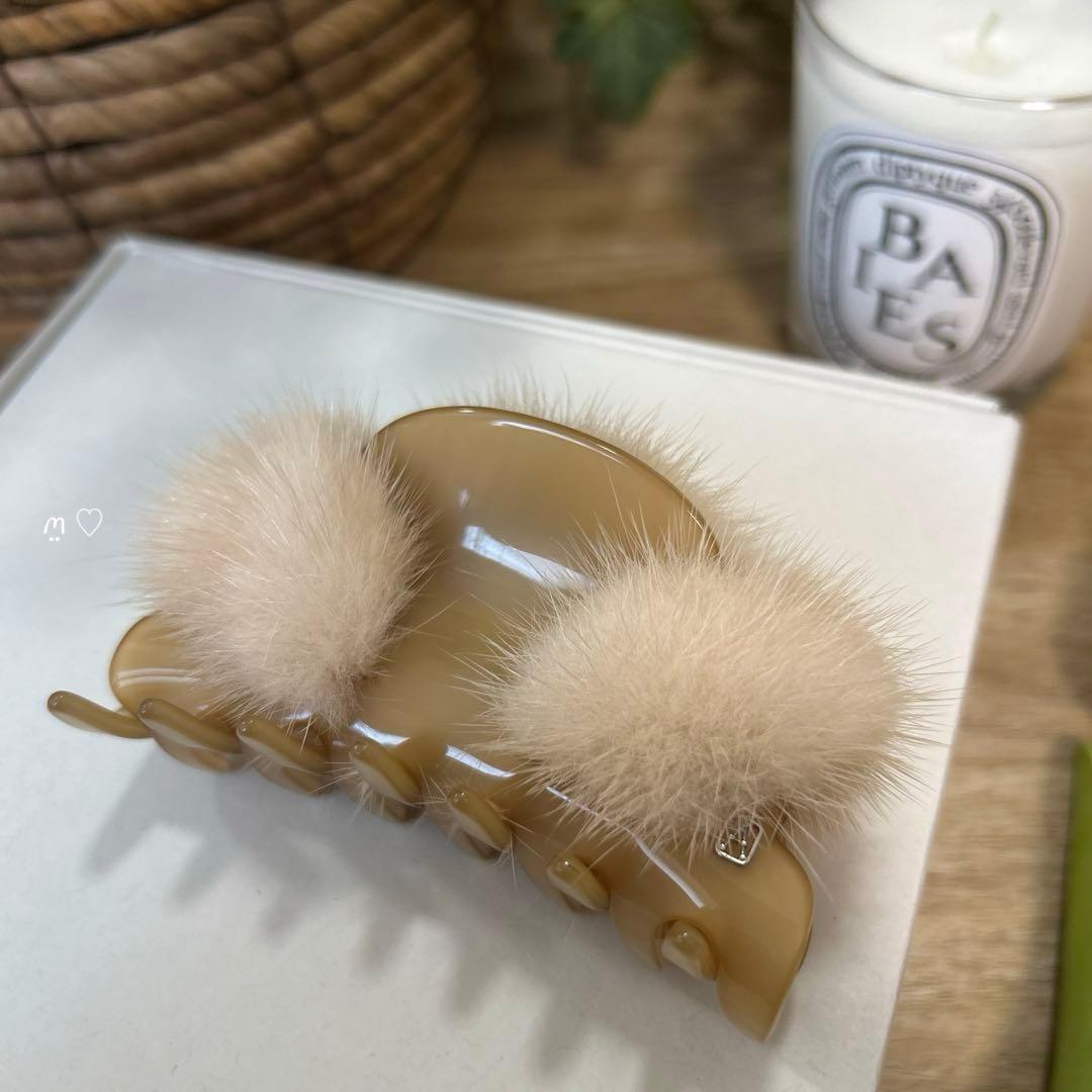 アレクサンドルドゥパリ　ミンクファークリップ　ヘアアクセサリー　バンスクリップ