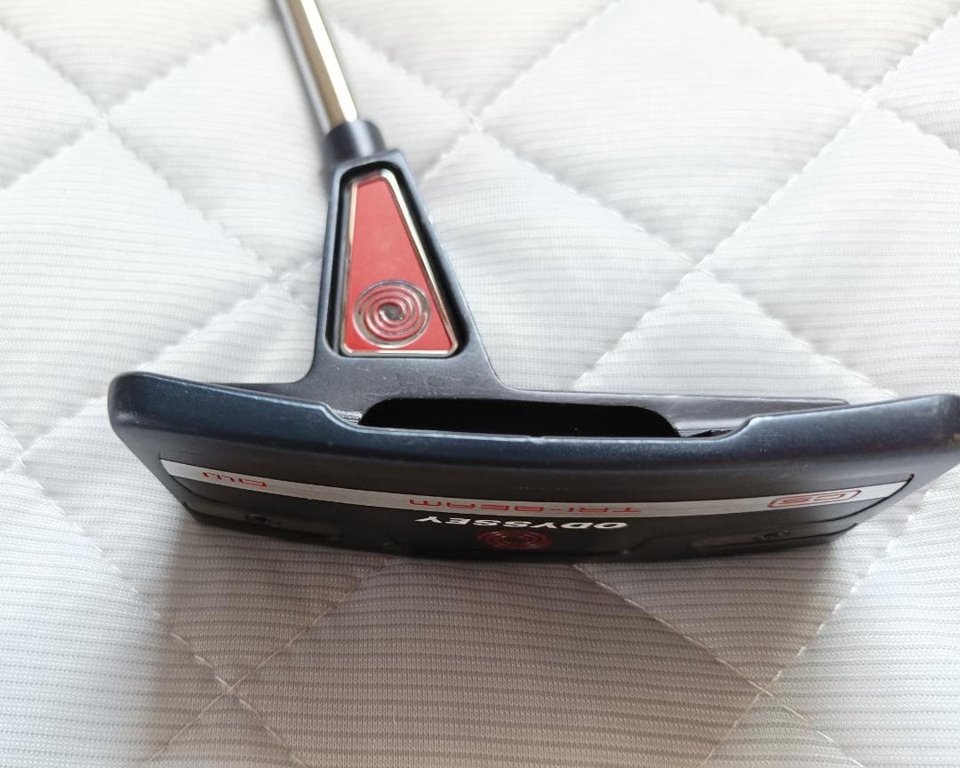 ODYSSEY TRI-BEAM CSパター33インチ