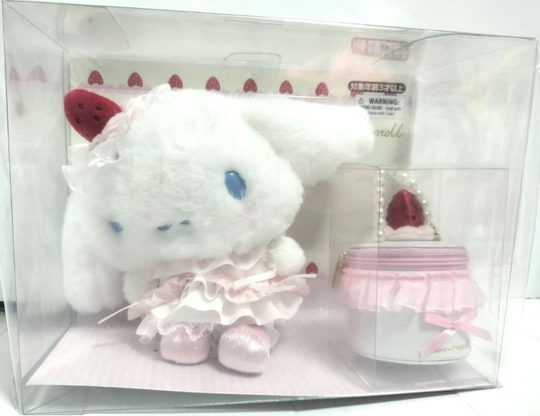 サンリオ　いちごホイップケーキ　ぬいぐるみ　アクセサリーセット　シナモロール