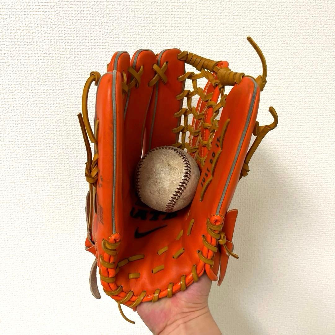 011 ナイキ ダイヤモンドレディ 型抜群 極美品 即戦力 軟式 外野手 左投げ