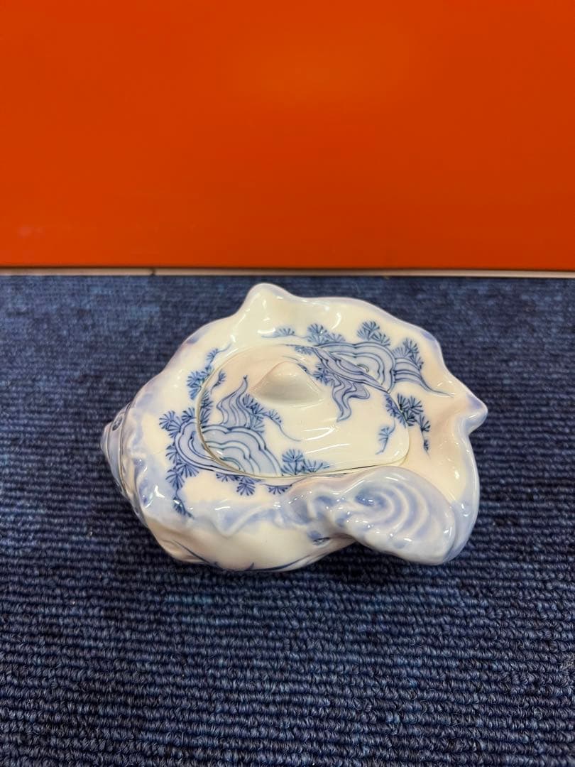 1215  希少　古伊万里(藍柿右衛門様式)染付唐子貝形蓋物　未使用