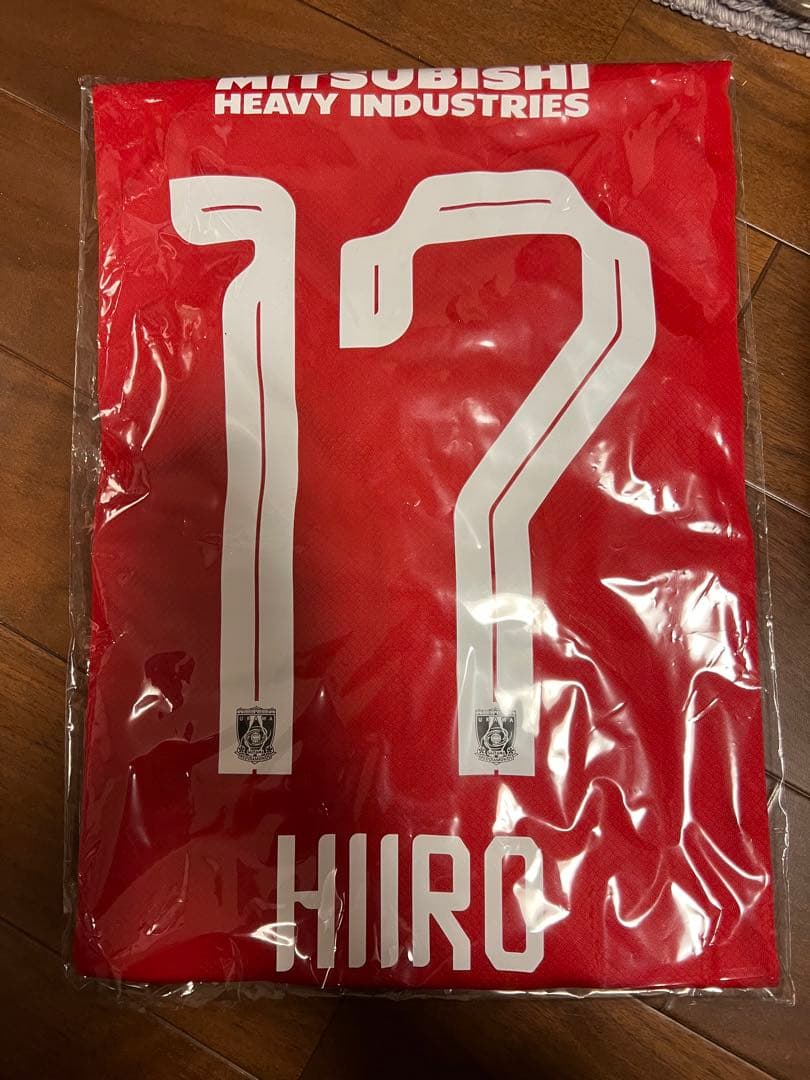 浦和レッズ　1stユニフォーム　No.17 小森飛絢 XL