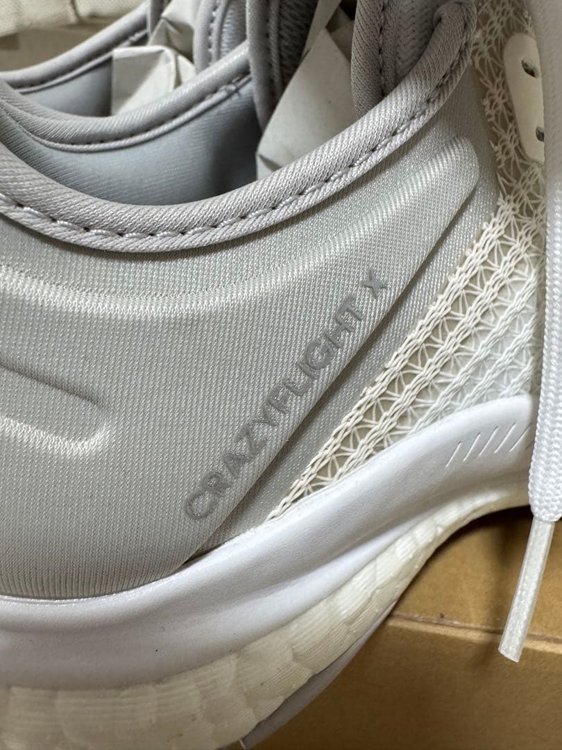 【新品未使用・22.5cm】adidas crazyflight X ウィメンズ