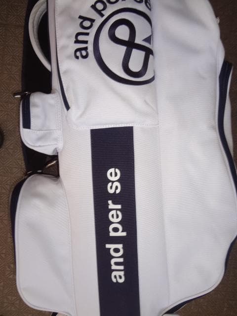 アンパスィ/ and per se 最新キャディバッグ (AUS7204) 美品