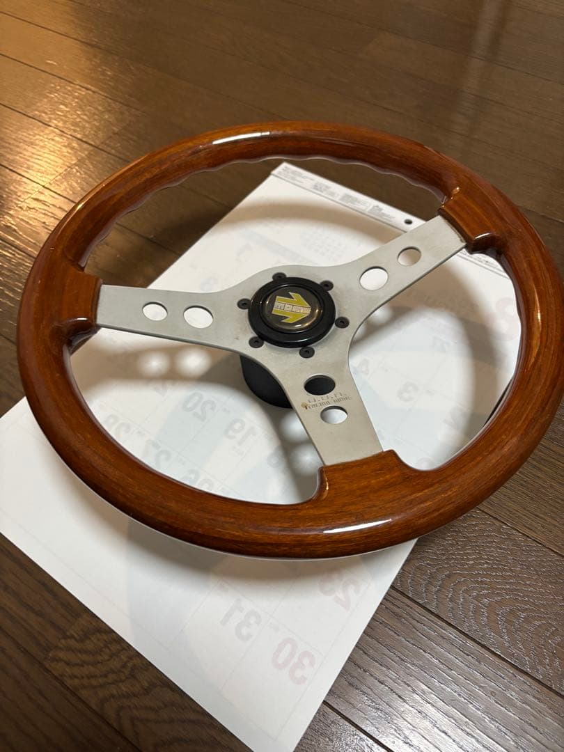 ステアリング　ハンドル　momo ウッド　O.B.A