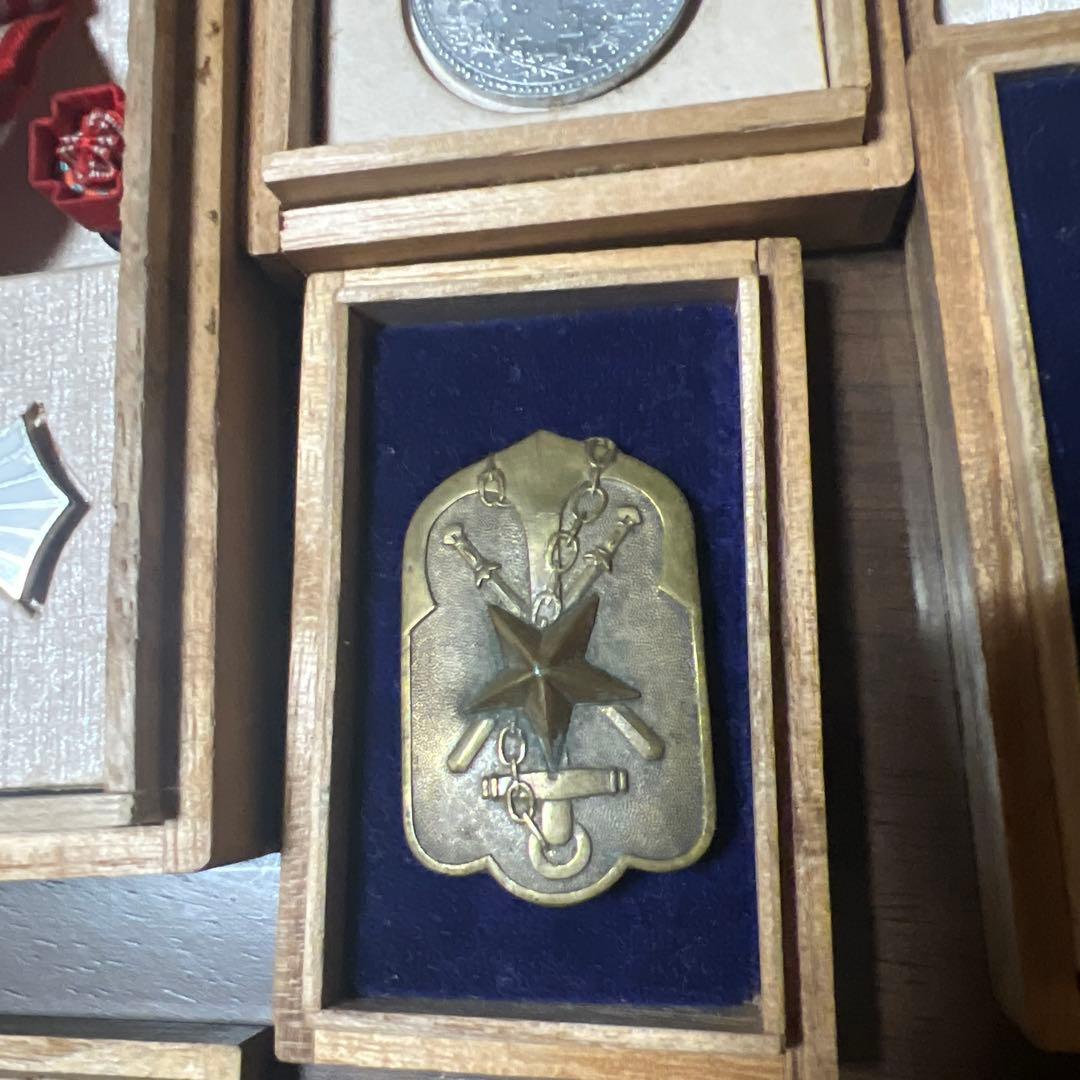 日本の勲章とメダル コレクション