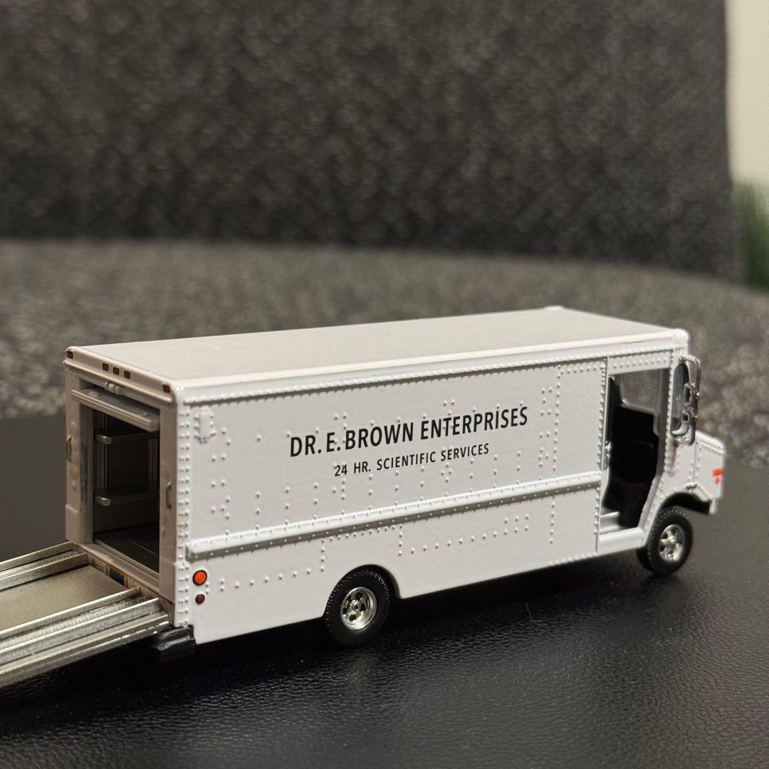 ドクのバン カスタム バックトゥザフューチャー デロリアン ②