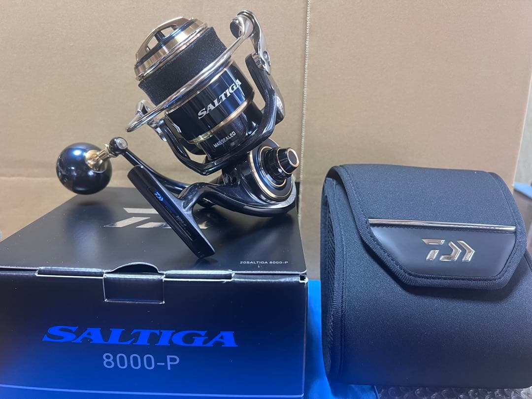 Daiwa SALTIGA 8000-P リール 収納ケース付き