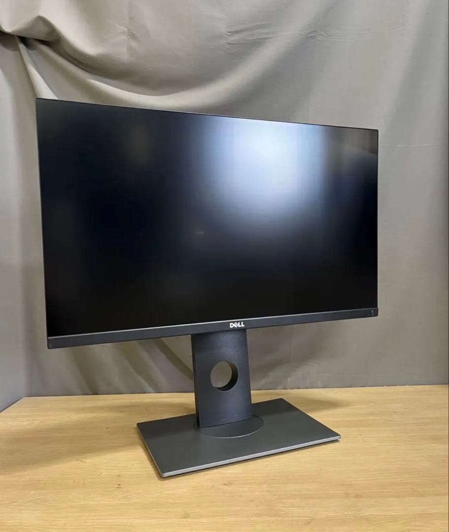 DELL UP2516D 25インチモニター　 PS4対応　回転機能 2k