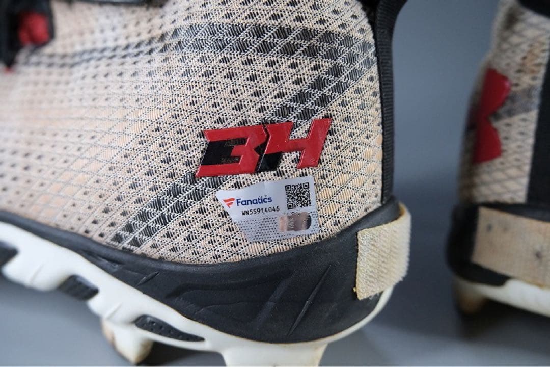 家宝級レア！ブライス・ハーパー 公式戦実使用 直筆サインスパイク（シューズ）