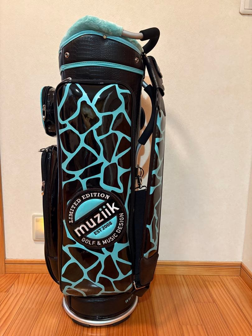レア 220本限定 muziik・ムジーク キャディバッグ➕ヘッドカバー付き