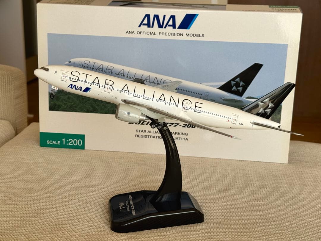 全日空商事 ANA Boeing 777-200 1/200