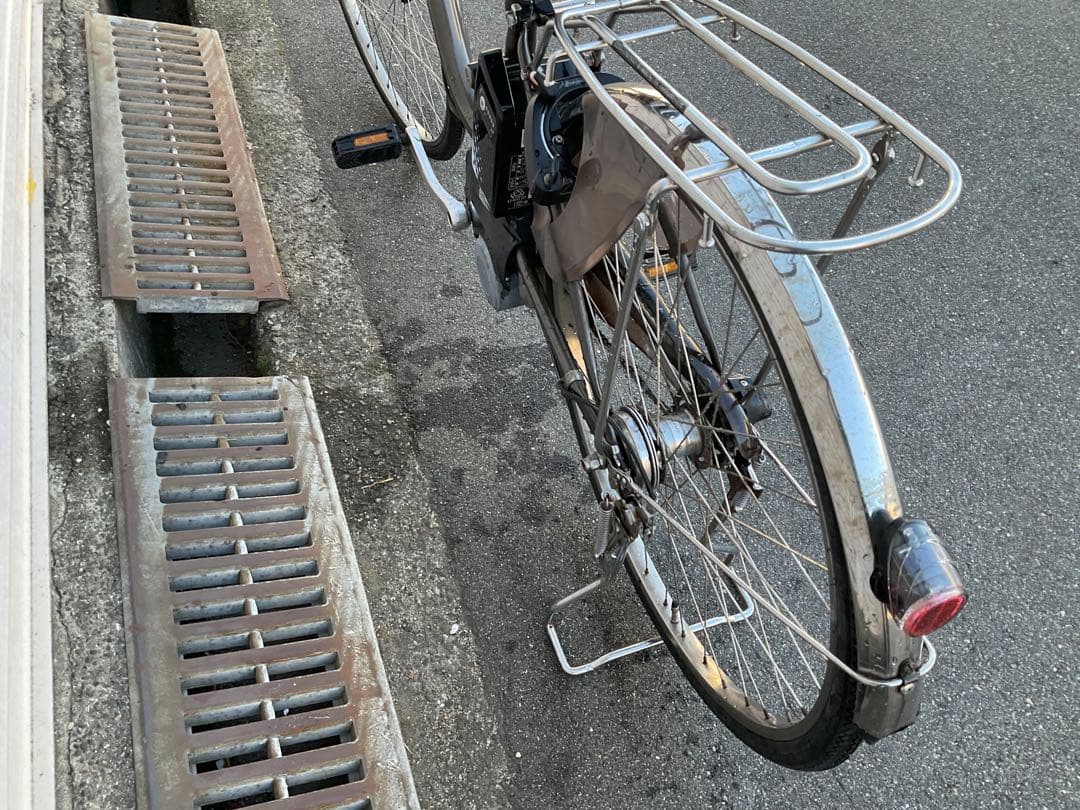 パナソニック最新機種電動アシスト自転車viviDX26インチグレー系ボディー