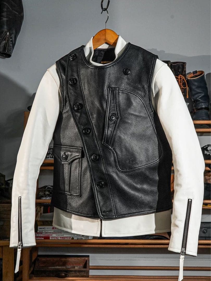 肉厚ゴートレザー製サンプルベスト／本水牛ボタン／REALSIMONS