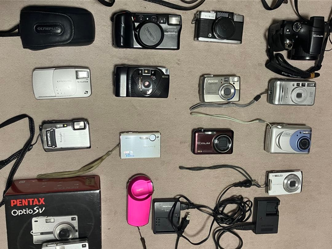 D*社様 デジカメ、オールドカメラ、付属品まとめ売り