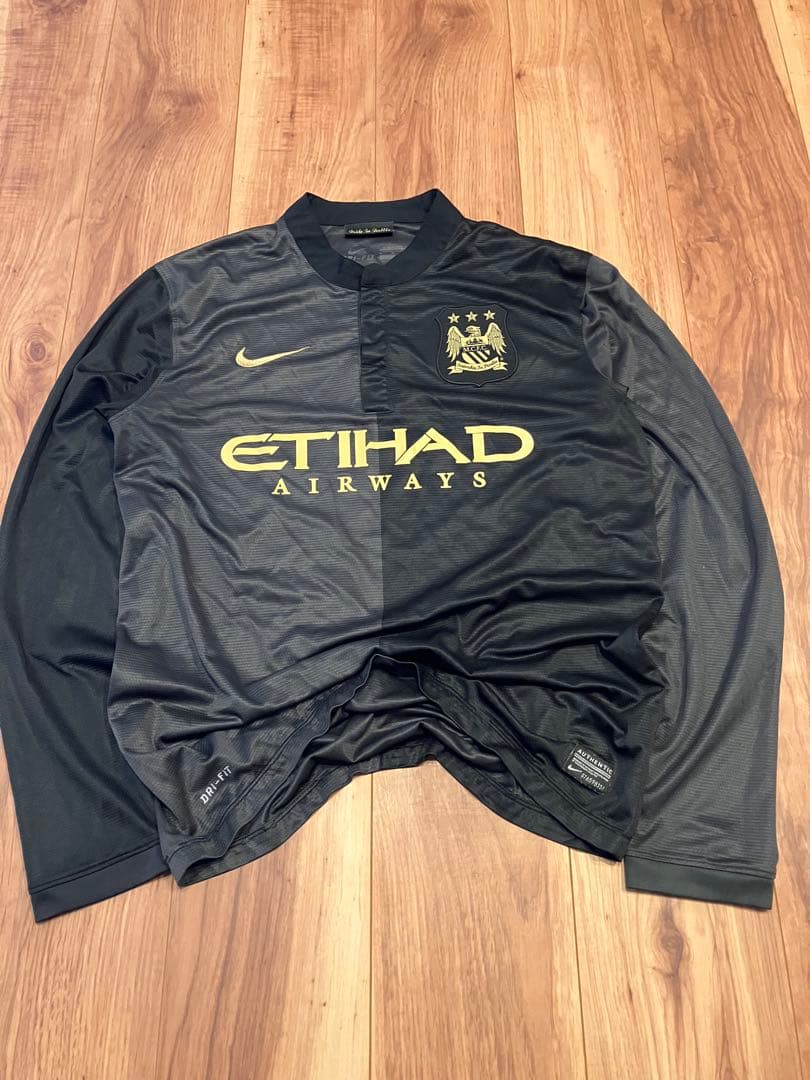 マンチェスターシティ Nike 長袖 黒金 ユニフォーム