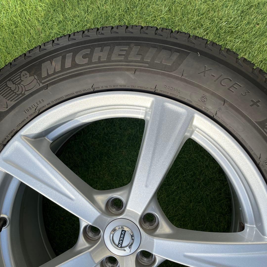 ボルボXC90 235/60/18スタッドレスタイヤホイールセット