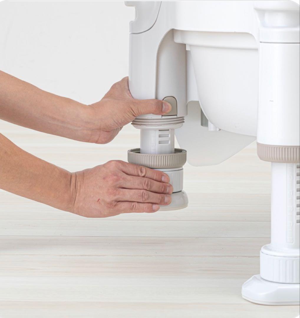 安寿　ポータブルトイレ 暖房便座　快適脱臭　アームレスト付き　アロン化成