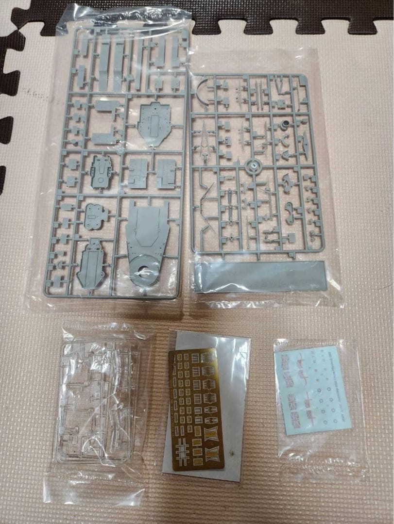 トランペッター 1/350 戦艦 クイーン・エリザベス プラモ　未組立品