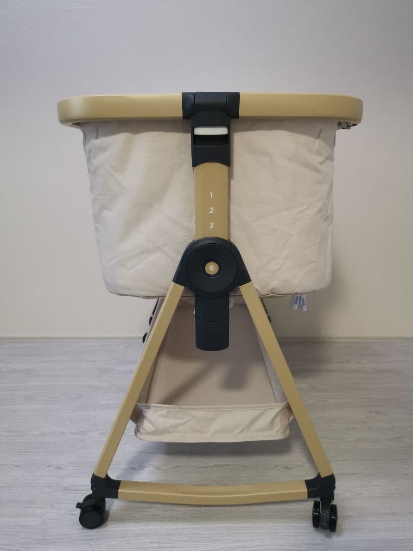 HZDMJ ベビーベッド ベージュ 使用1か月のみ