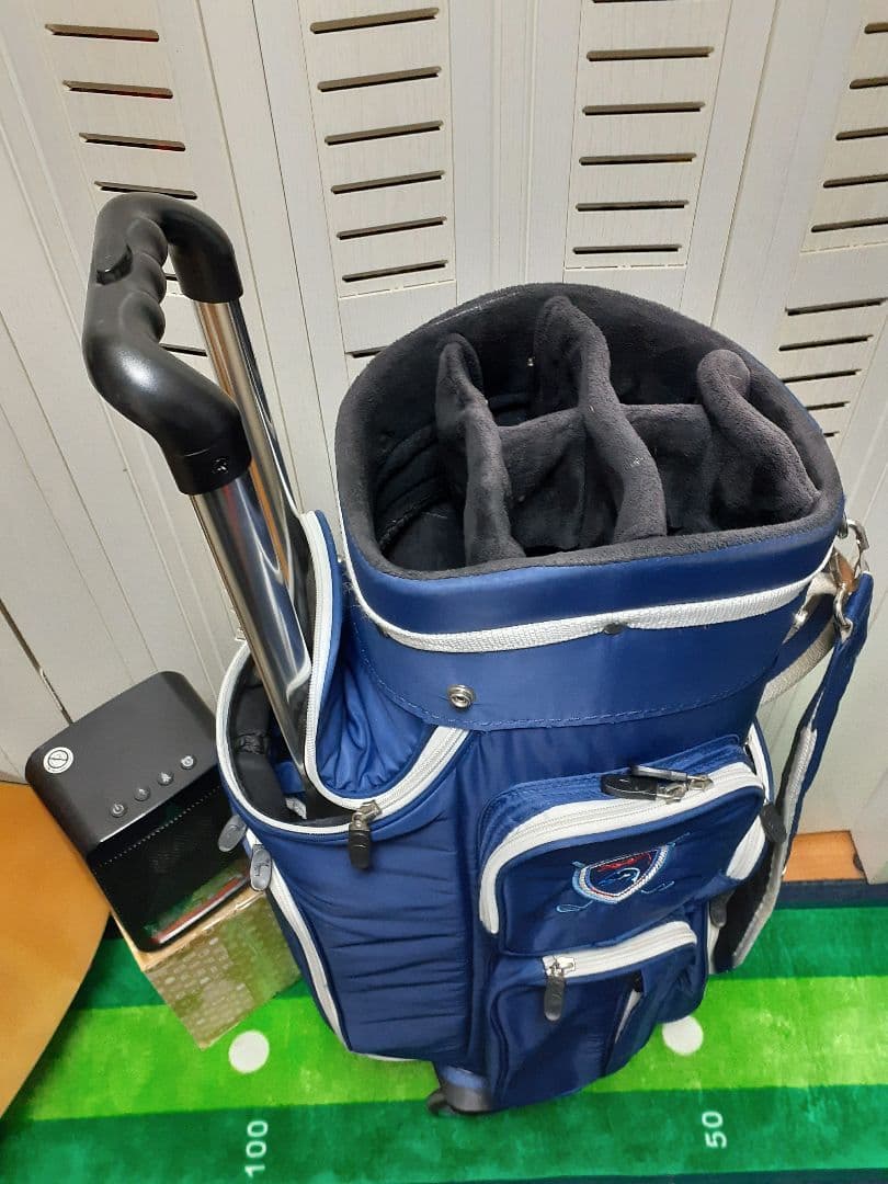 キャディバッグ　(キャスター付) 手渡しOK