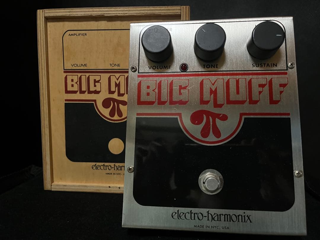 electro-harmonix BIG MUFF π