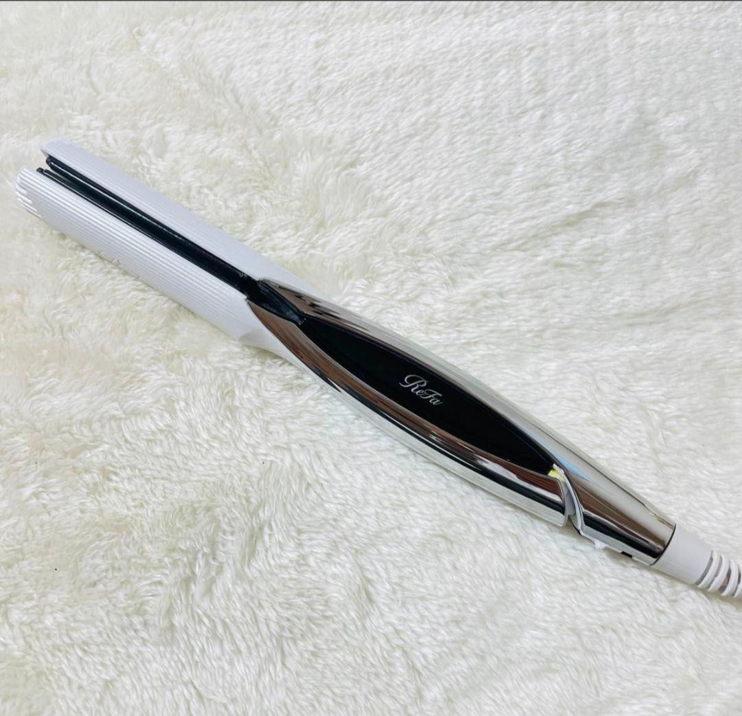 【極美品】Refa RE-AC02A ストレートアイロン ホワイト 正規品