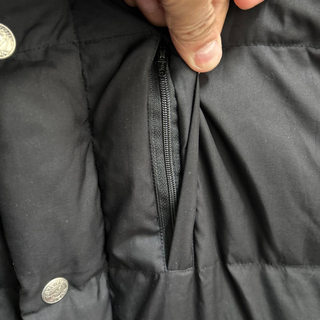 アルマーニジーンズ、ダウンジャケット イタリア製