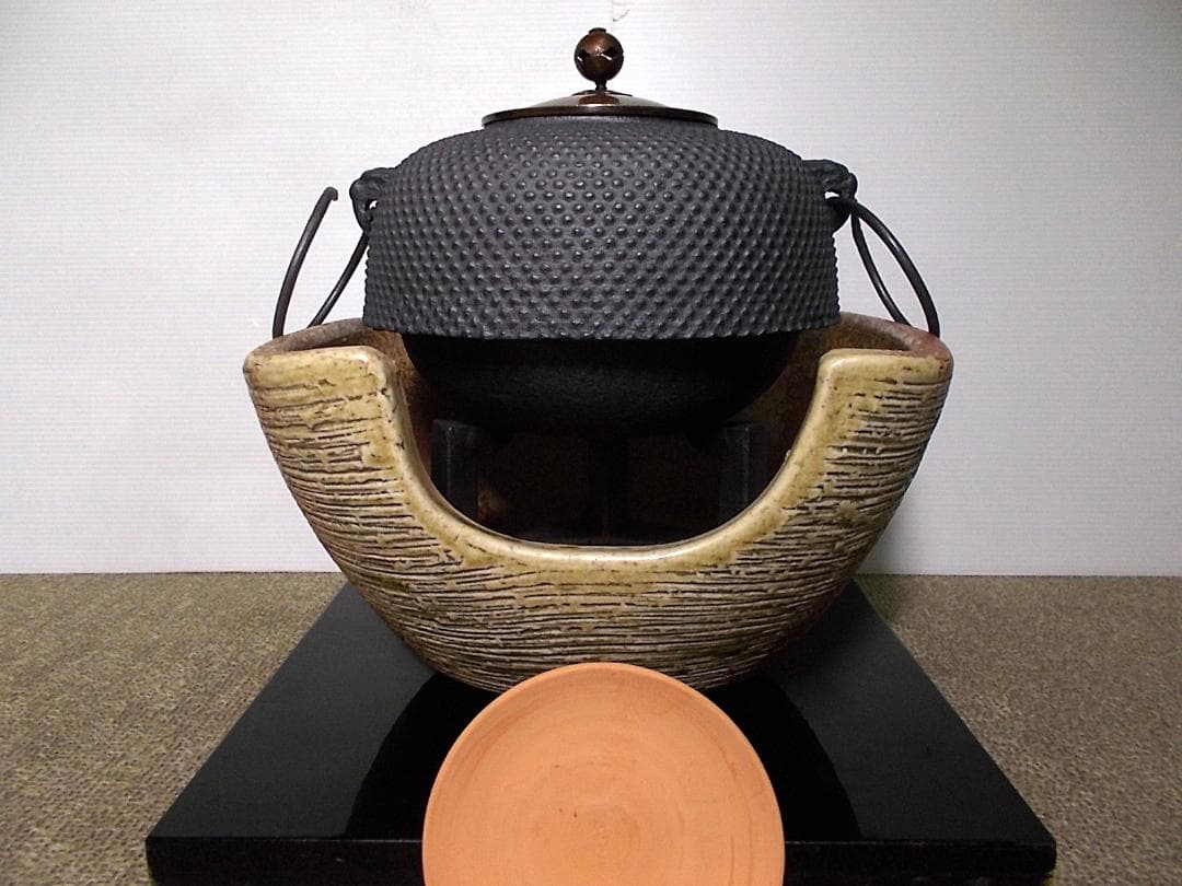 茶道具 信楽焼風炉 未使用五徳 霰茶釜 アラレ 釜環 敷板 送料込み