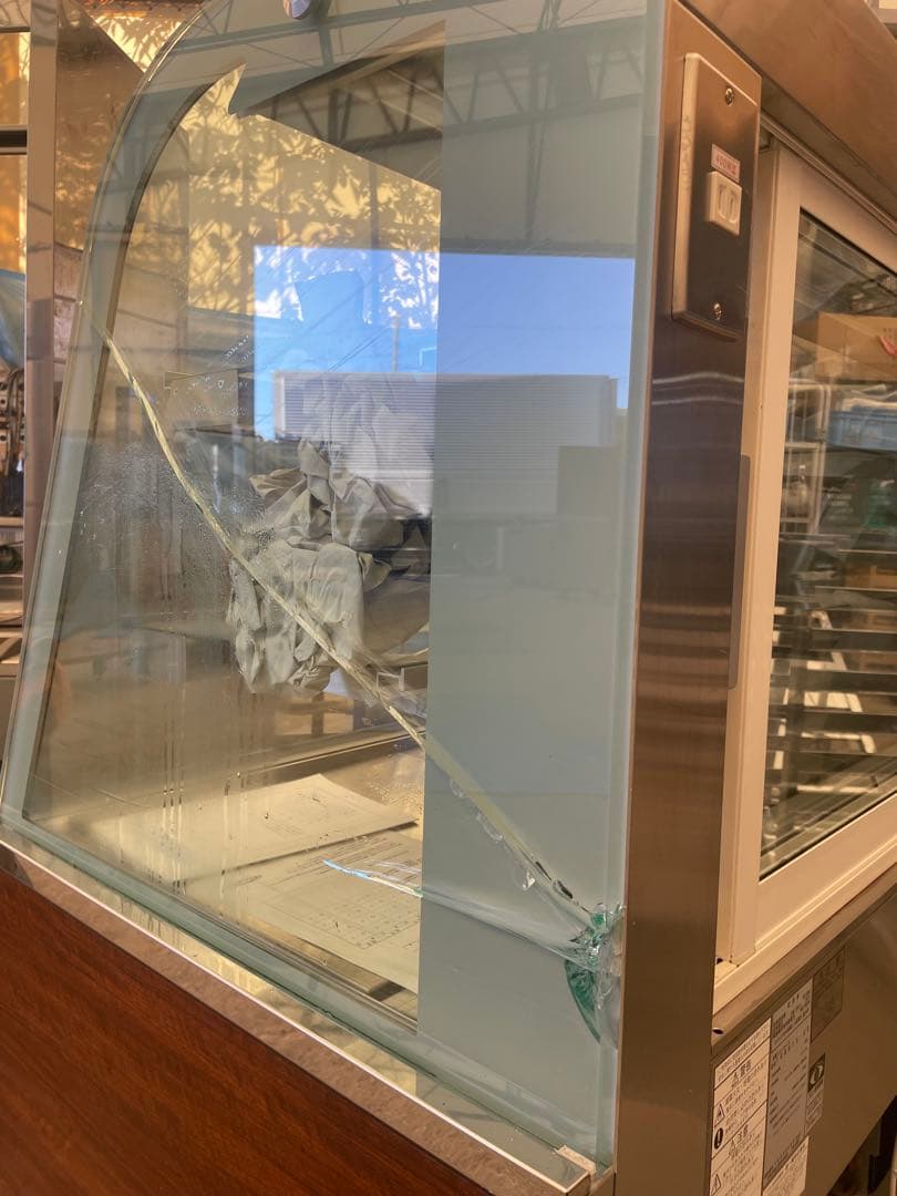 訳あり2022年製 大和冷機 対面冷蔵ショーケース TCR613-EC