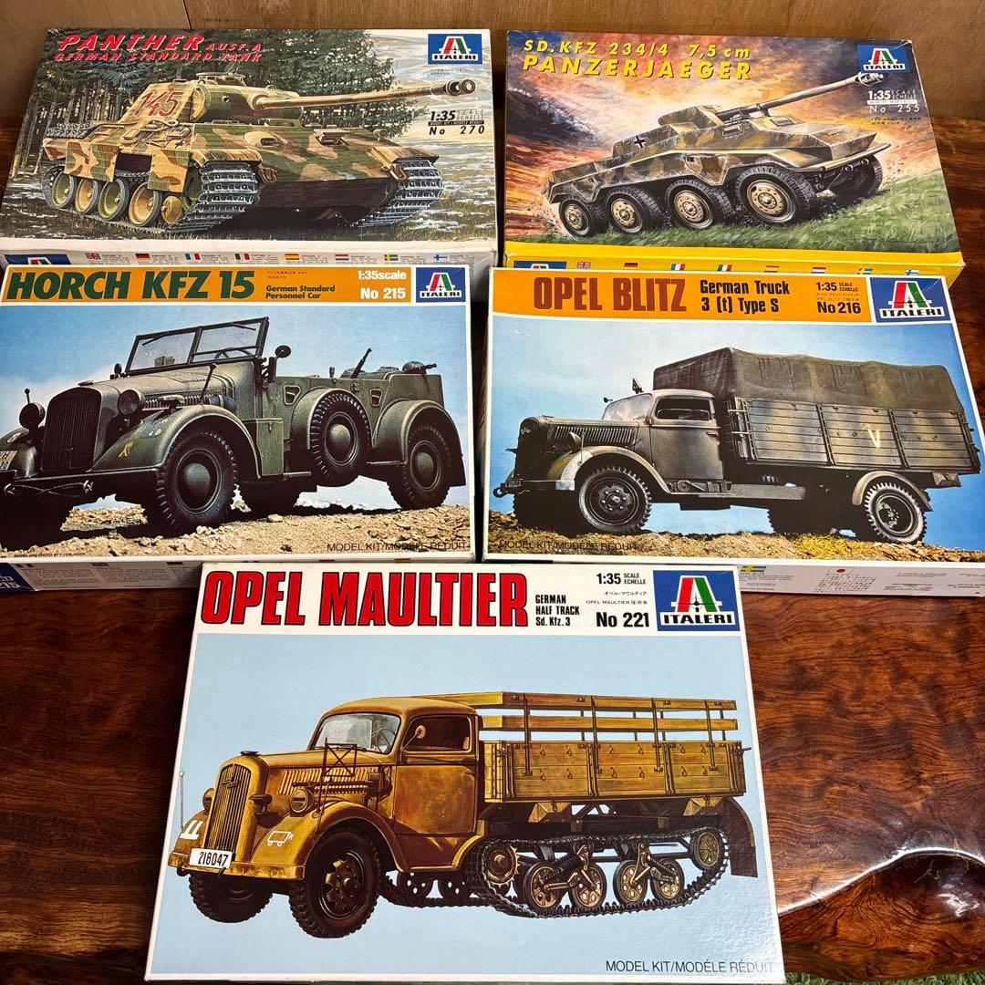 1/35スケール ドイツ軍車両モデルキット5点セット　0126o122