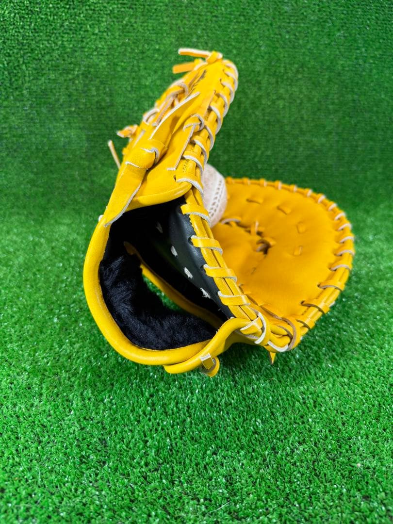 ミツワタイガー　REVOLTIGER　軟式　ファーストミット