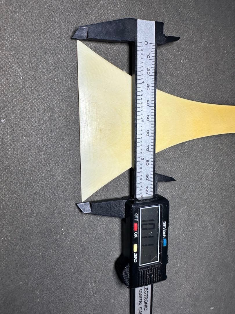 極上　三味線　撥　バチ　天然素材　和楽器　民謡　アンティーク　細密細工