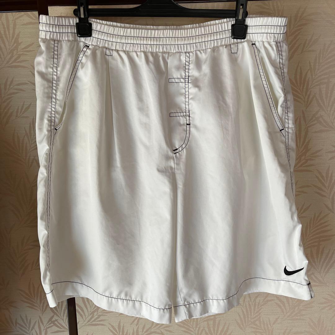 NIKE ナイキ　アガシモデル　テニスショートパンツ　Ｌサイズ