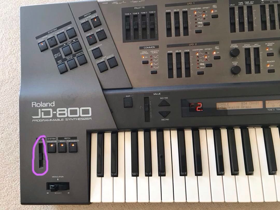 Roland JD-800 シンセサイザー 【動作確認済】