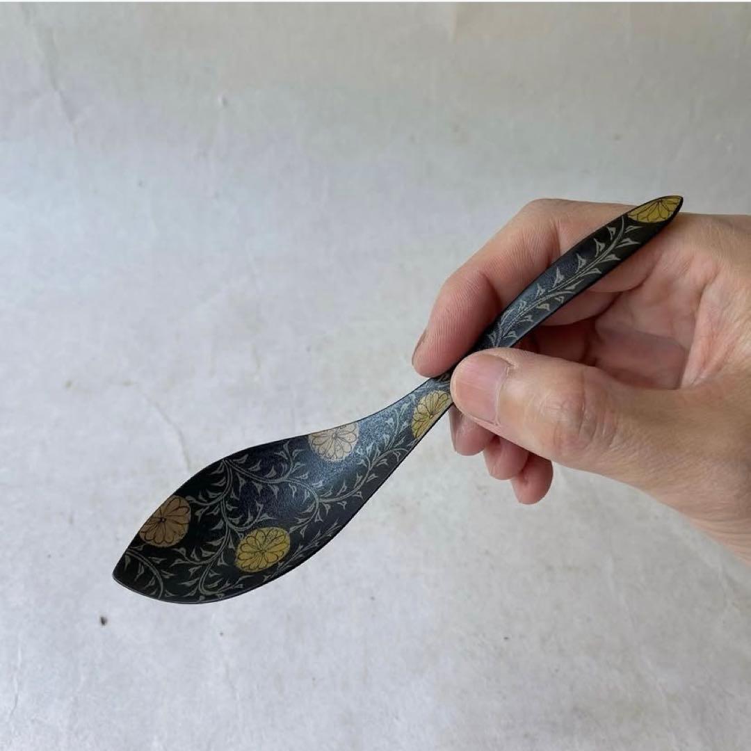 やのさちこ さん　れんげ　蓮華　器　スプーン　漆　木工　花柄