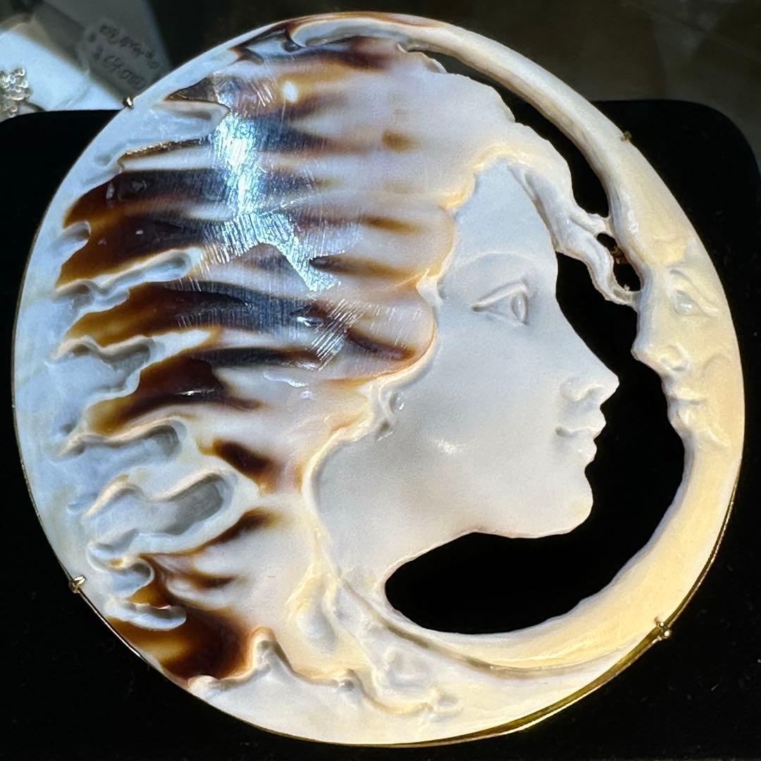 K18 直径7cm月と少女のカメオ ブローチペンダントトップ兼用