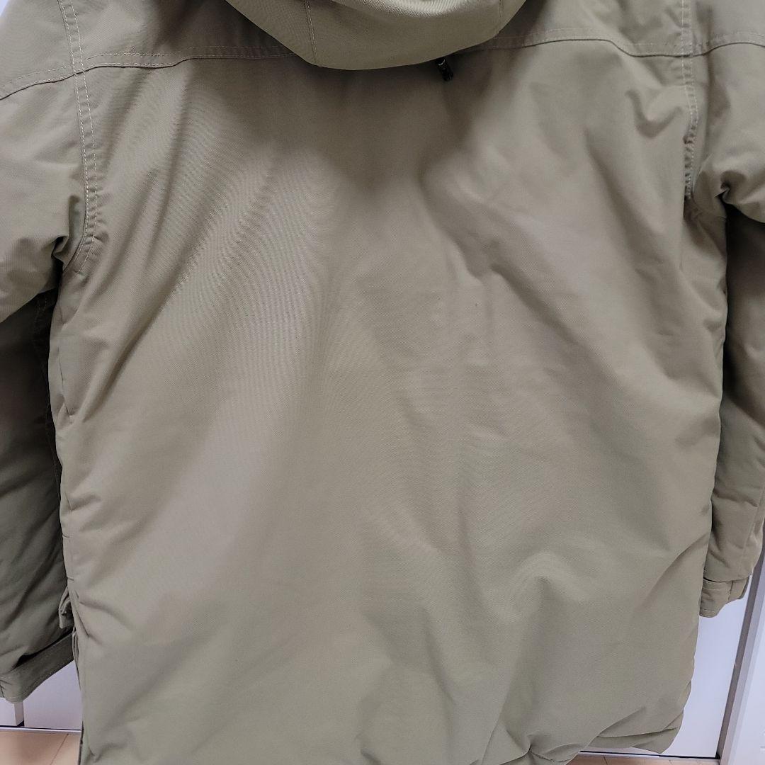 値下げ　FRED PERRY　フレッドペリー　ダウンコート　ベージュ　S