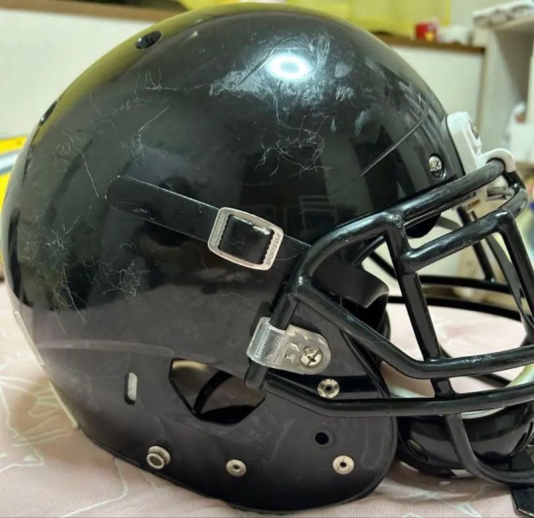 Schutt ブラック アメリカンフットボールヘルメット