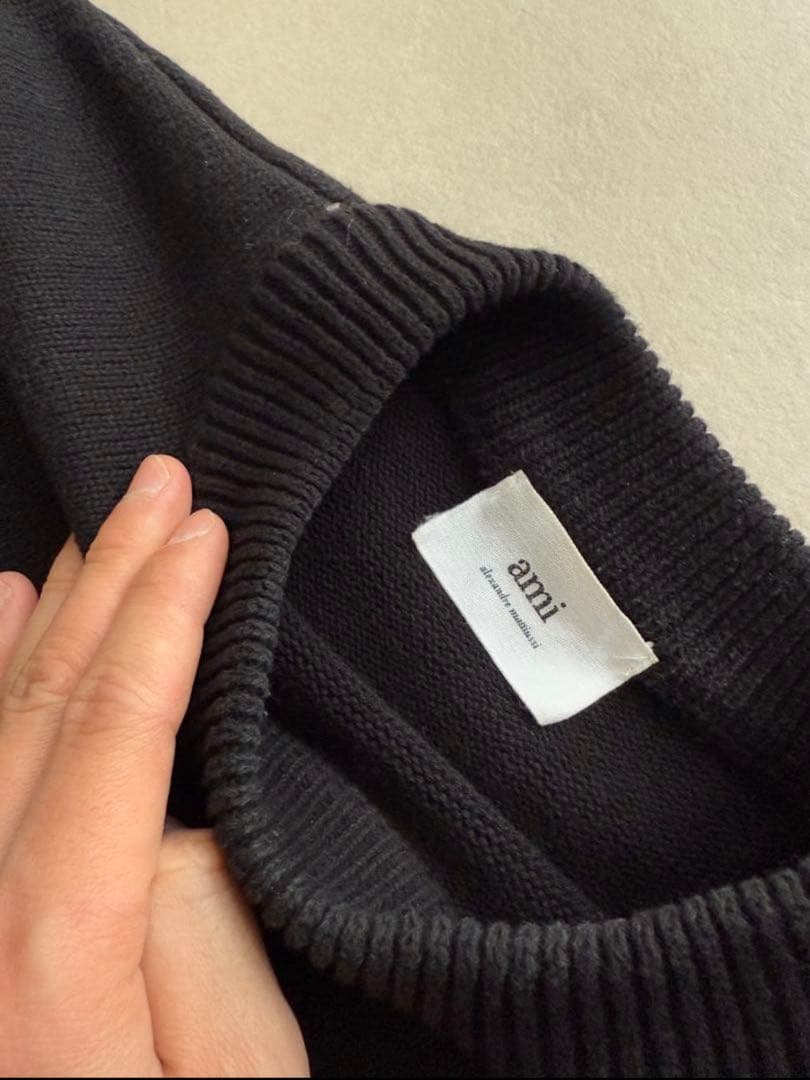 アミパリ ブラック ニットセーター