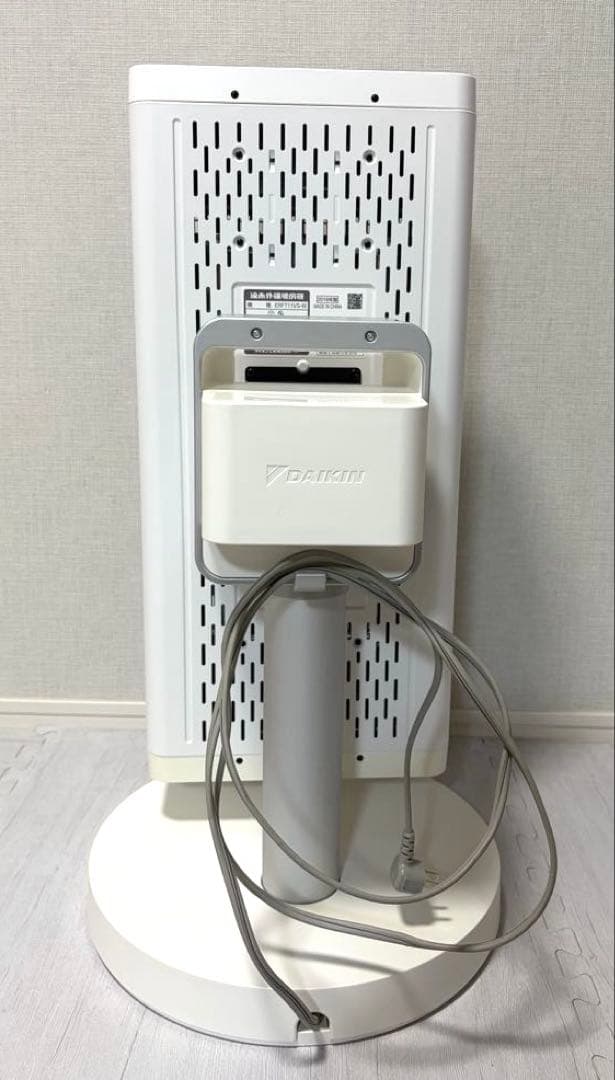 ダイキン 遠赤外線暖房 セラムヒートERFT11VS-W 2018年製 ホワイト