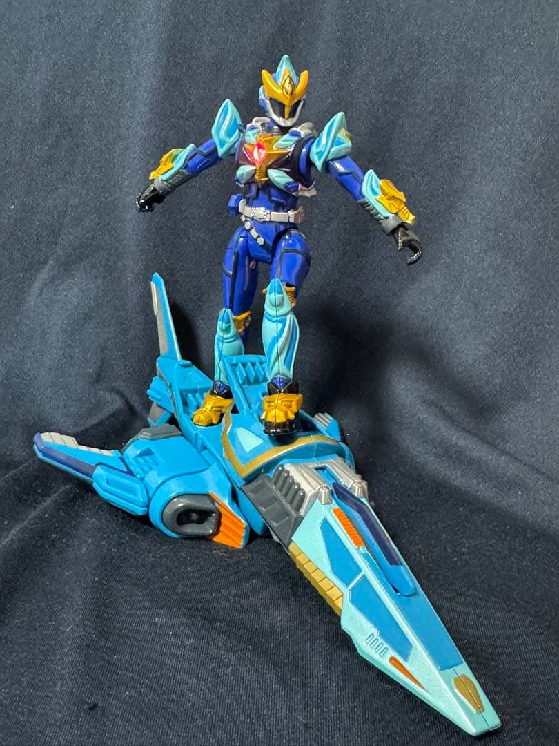 美品　魔弾戦記リュウケンドー　マダンアクアシャーク