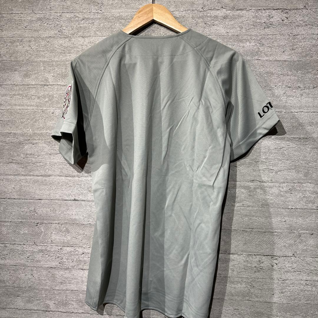 【新品未使用】希少　千葉ロッテ　ユニフォーム　M