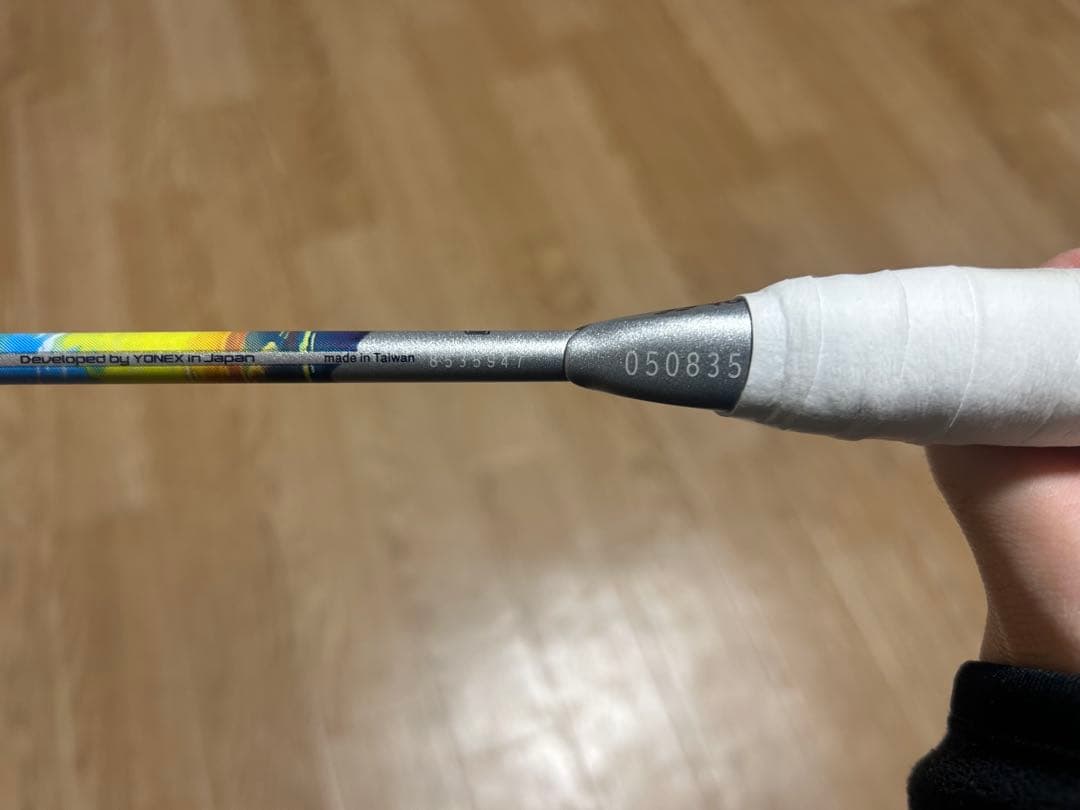 バドミントンラケット ナノフレア700ツアー