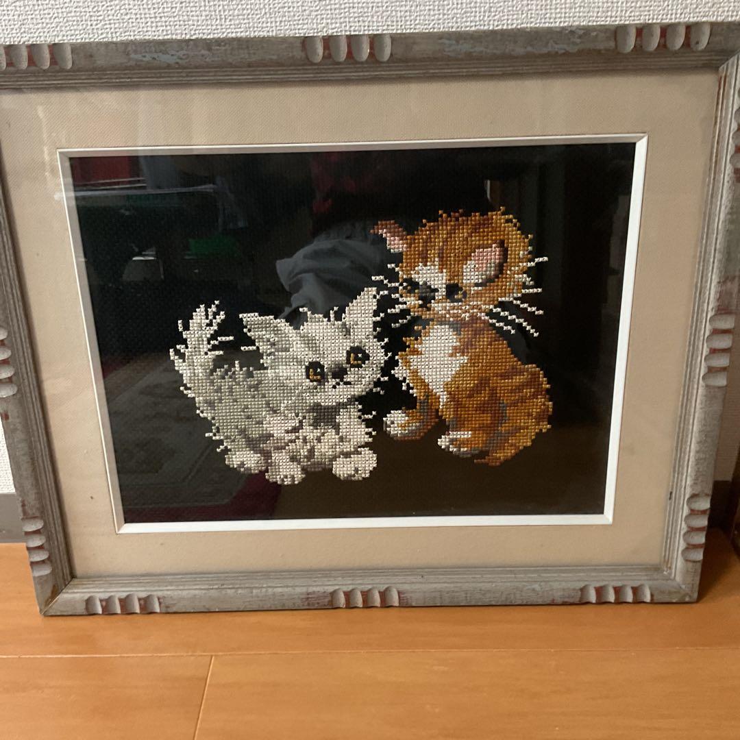 刺繍 二匹の猫 額装仕立て 前面ガラス仕様 何時掲載可能