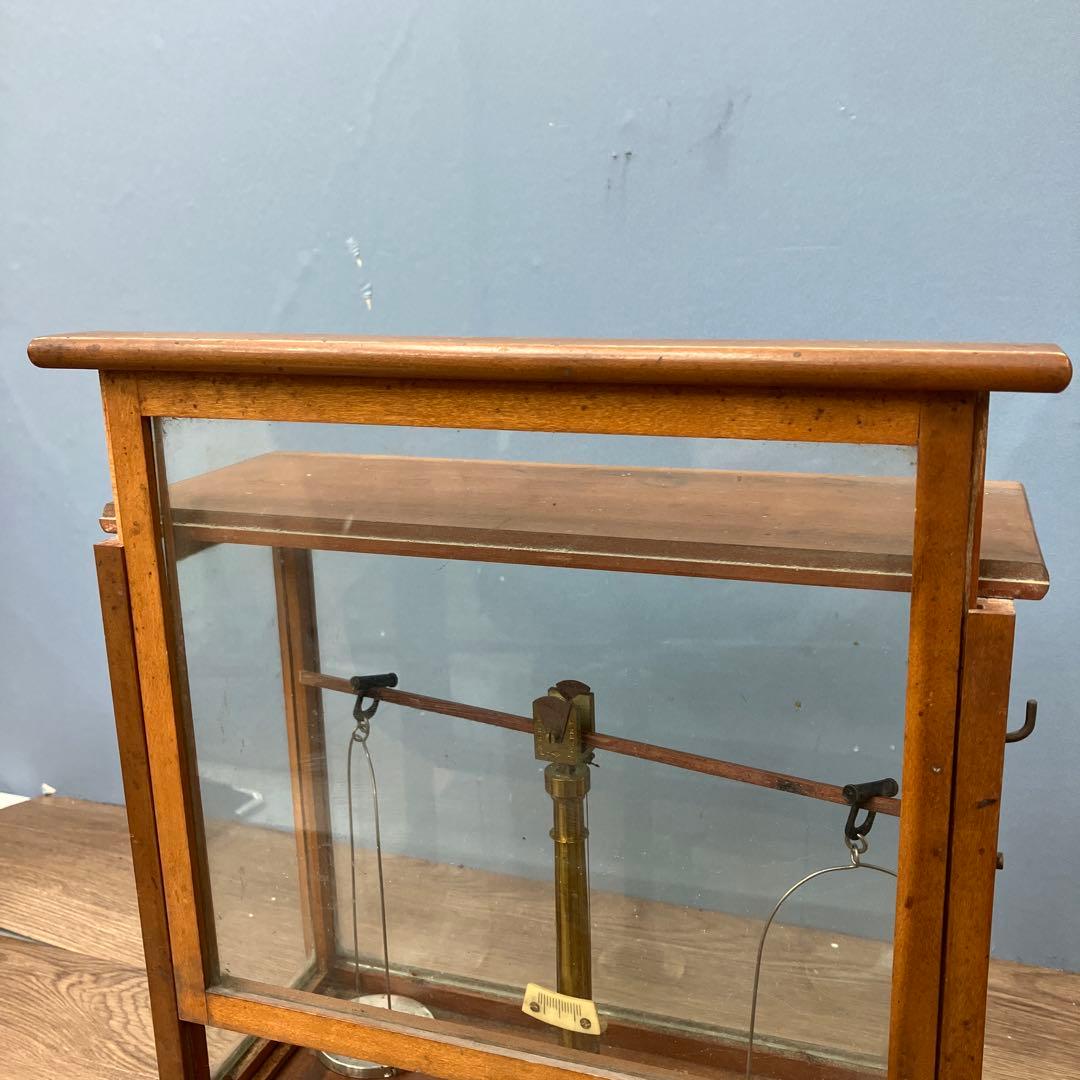 E-3 アンティーク 分析天秤 天秤ばかり 木製ガラスケース入り 精密秤