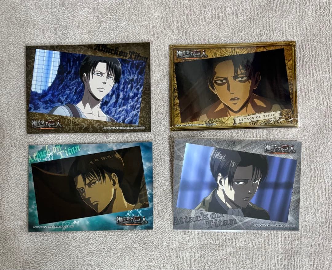 進撃の巨人　リヴァイ　ブロマイド　4点　①