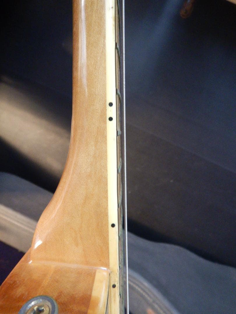 エレキギター ナチュラル ハードケース付き