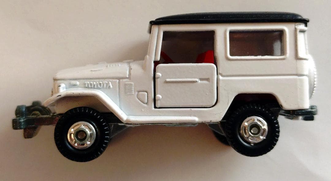 トミカ 2-2 トヨタ ランドクルーザー 当時物 旧ホイール FJ40①