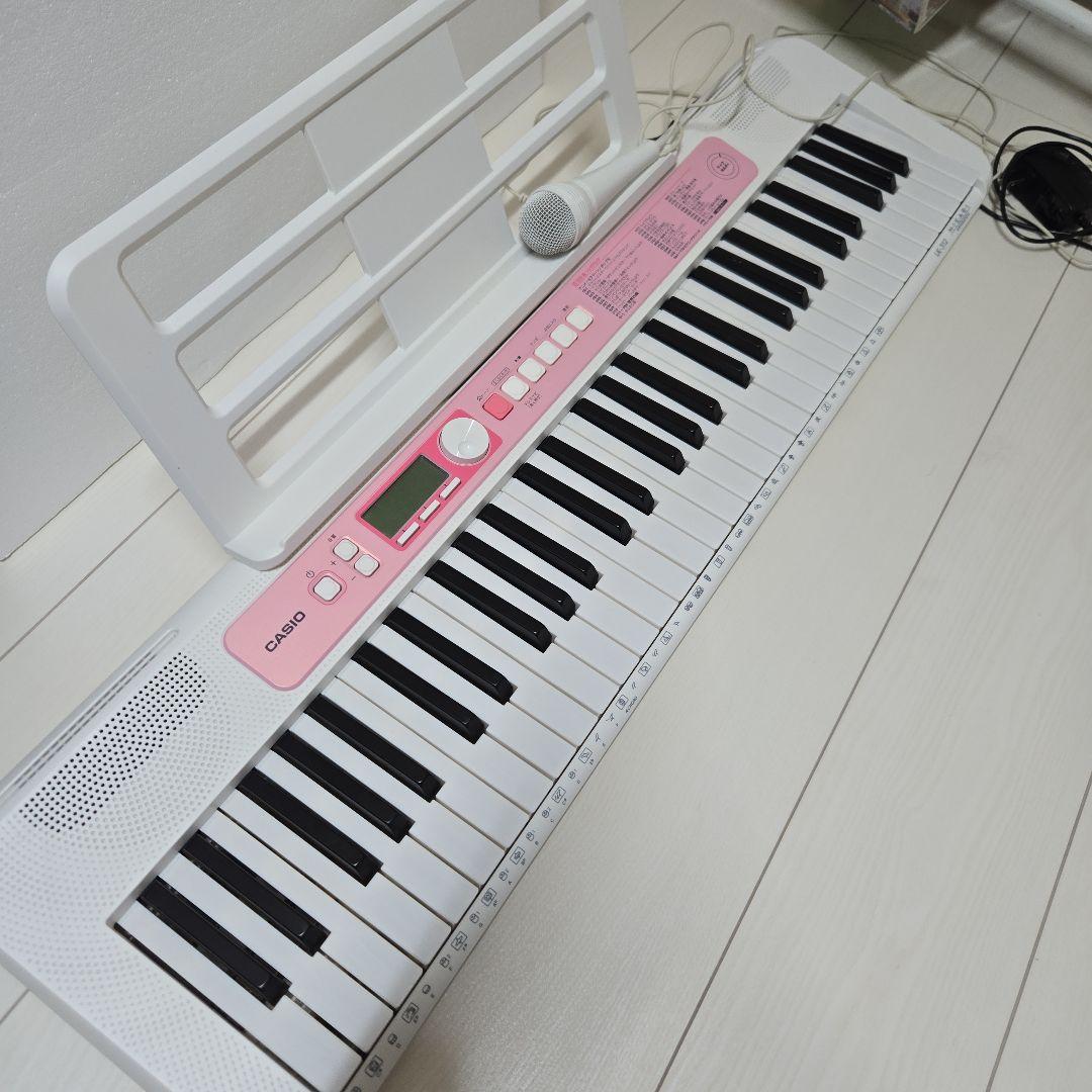 あーちゃんさん専用　CASIO LK312 61鍵光ナビゲートキーボード